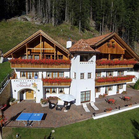 Apartments Mirabell Livinallongo Del Col Di Lana Exterior photo